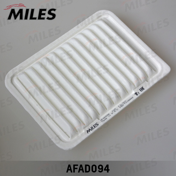 Фильтр воздушный TOYOTA COROLLARAV 4 1.62.0 07- (FILTRON AP1601, MANN C24005, VIC A-1013) AFAD094